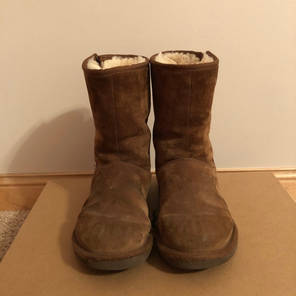 UGG zip up boots